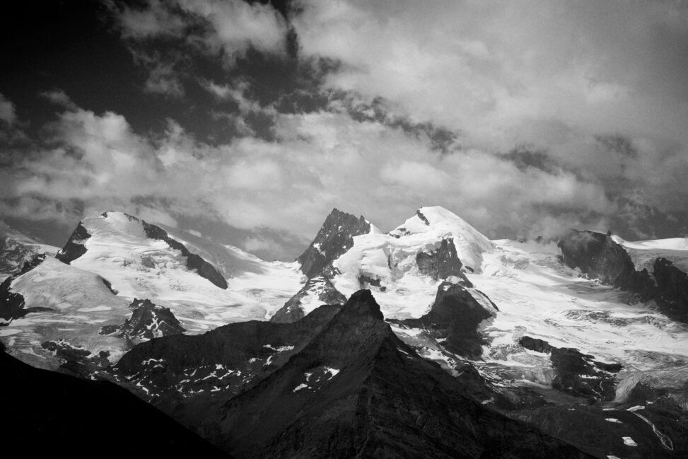 Monochrome photo of mountains in the Swiss Alps